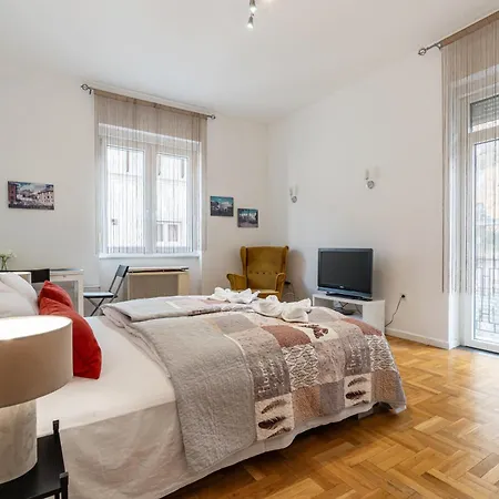 Maria Square Budapeşte